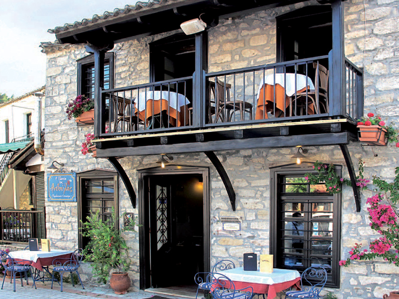 Η Πλατεία της Ανθούλας