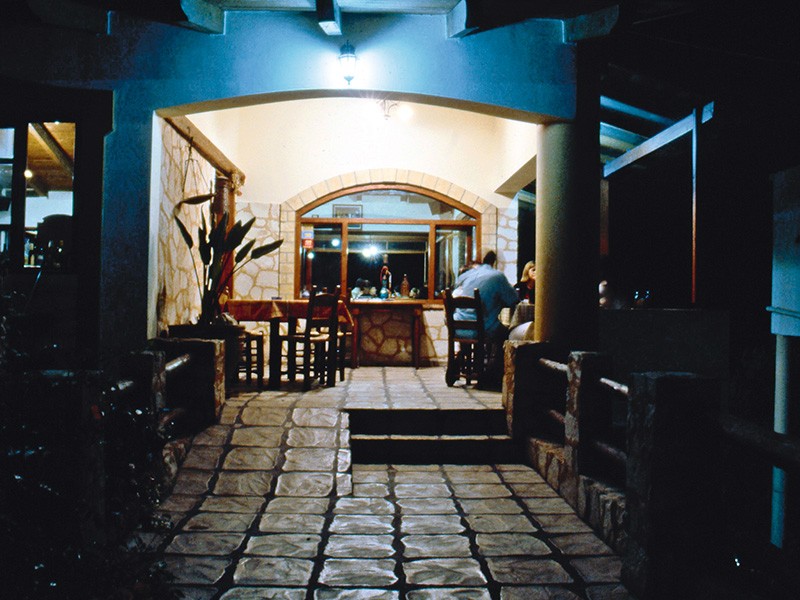 Λεβέντης (Ο)