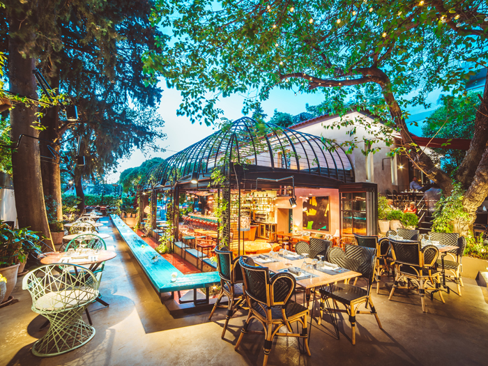 Artisanal Lounge & Gardens