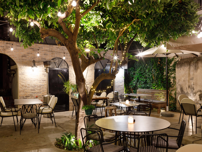 Οινοπαντοπωλείο Χρυσομάλλη 