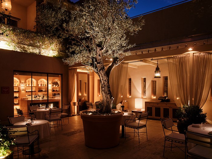 Patio - Χρυσοί Σκούφοι