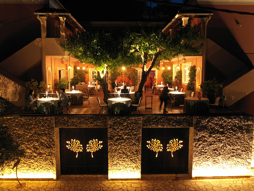 Etrusco - Χρυσοί Σκούφοι