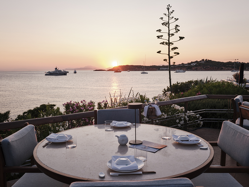 Matsuhisa Athens - Χρυσοί Σκούφοι