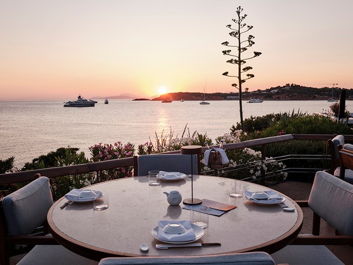 Matsuhisa Athens - Χρυσοί Σκούφοι