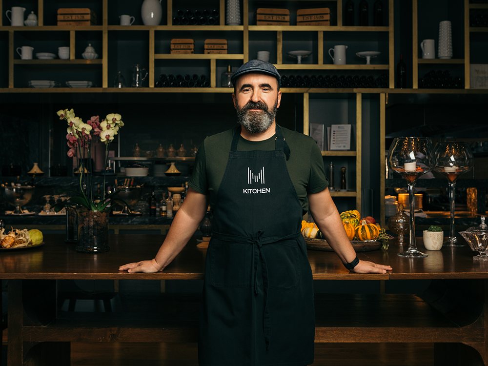 Salonika Restaurant & Bar - Χρυσοί Σκούφοι