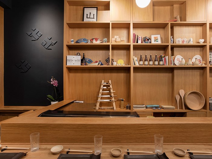 Sushimou - Χρυσοί Σκούφοι