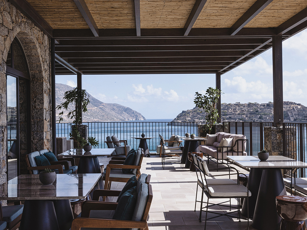 Makris Elounda - Χρυσοί Σκούφοι