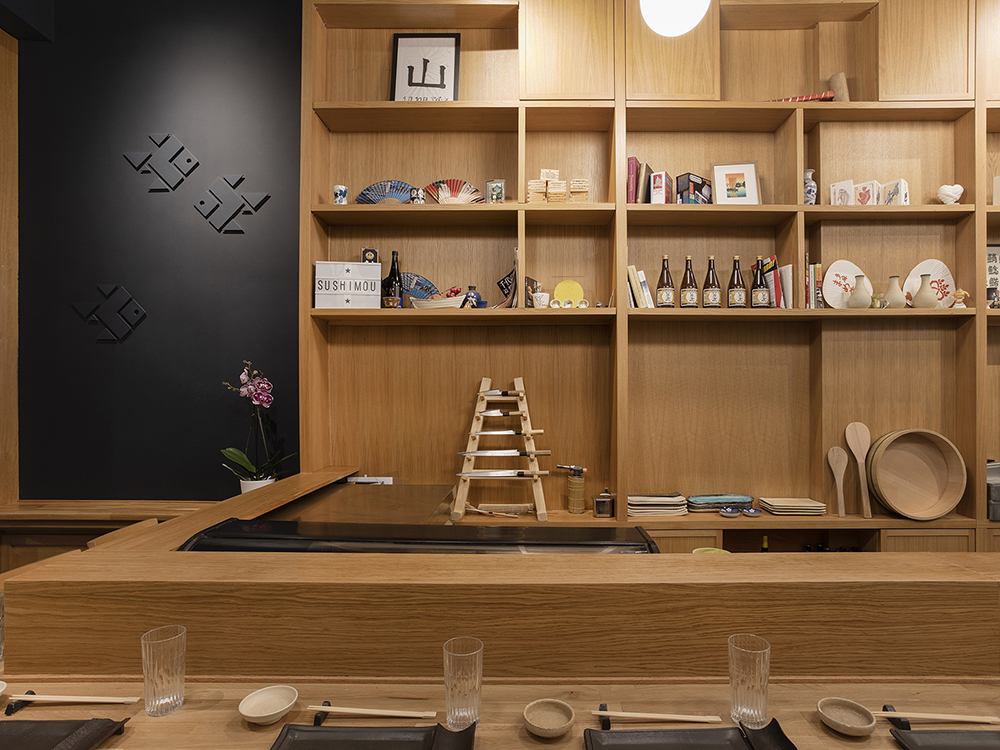 Sushimou - Χρυσοί Σκούφοι