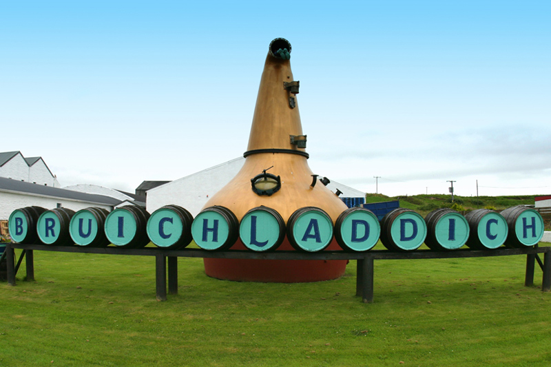 Bruichladdich, ένα αποστακτήριο στην ελίτ των πρωτοπόρων του Whisky  - Χρυσοί Σκούφοι