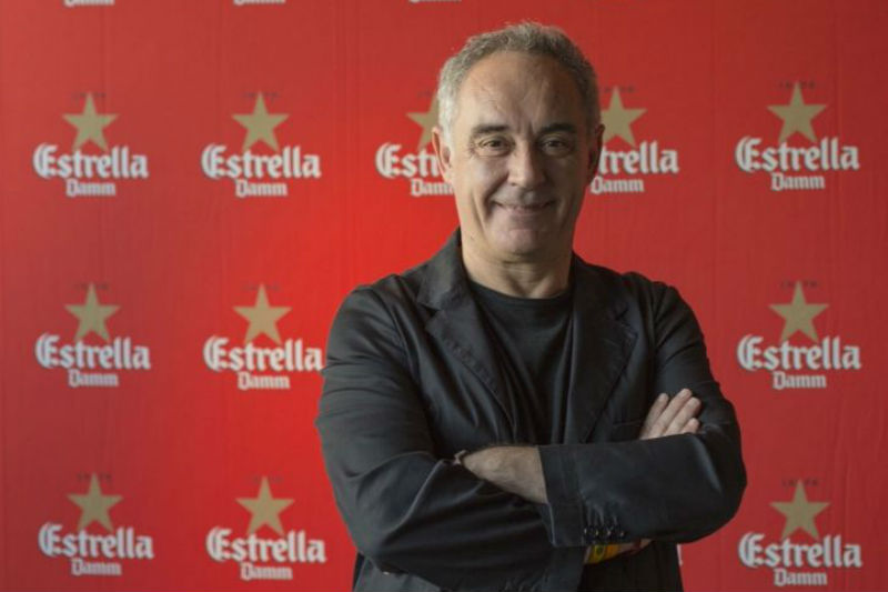 Ο Ferran Adria στο Estrella Damm Gastronomy Congress στην Αθήνα - Χρυσοί Σκούφοι