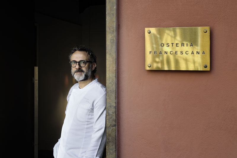 Ο Massimo Bottura και πάλι στην κορυφή - Χρυσοί Σκούφοι