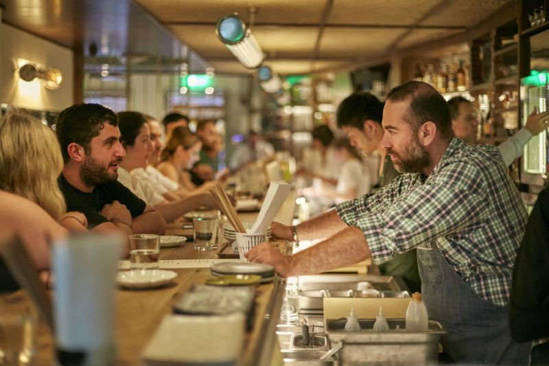 Ακόμη και γιαπωνέζικη food pub έχει η Αθήνα, το «Birdman» του Άρη Βεζενέ.