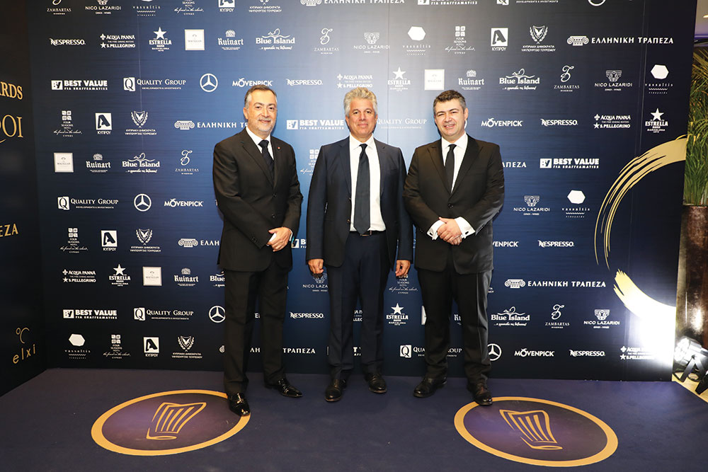 Ο Νίκος Παττίχης με τον Θάνο Μιχαηλίδη, διευθύνοντα σύμβουλο της Thanos Hotels, και τον Δημήτρη Ηλιόπουλο. 