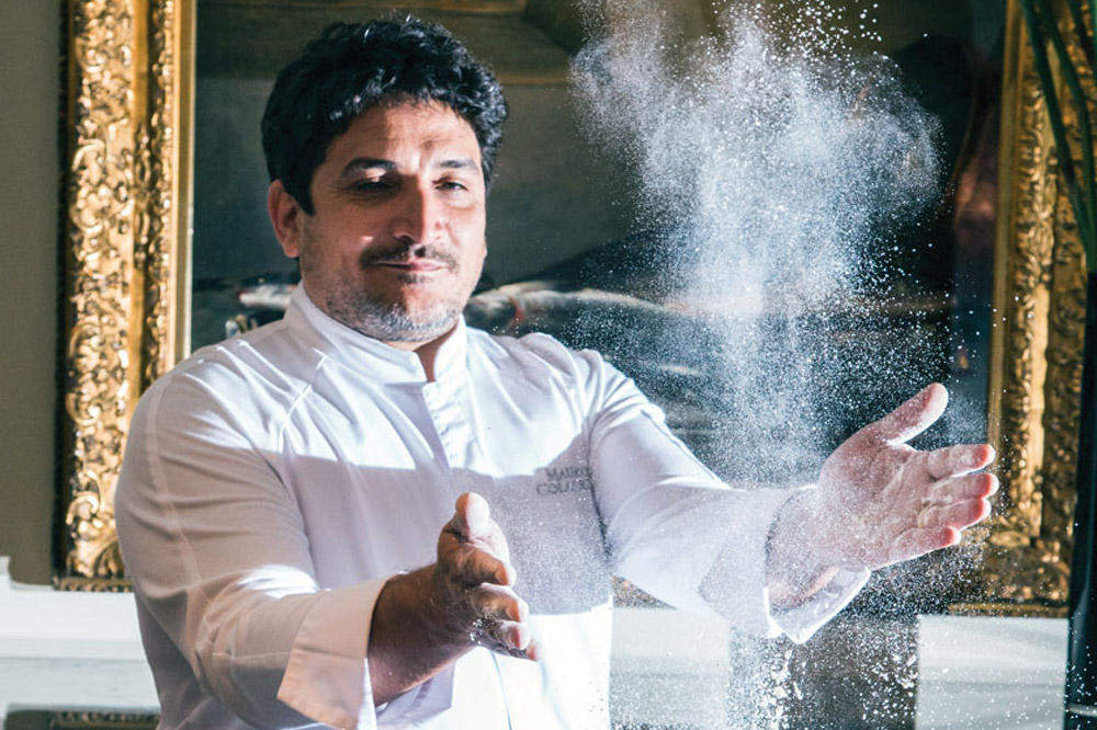Ο Mauro Colagreco, σεφ του καλύτερου εστιατορίου στον κόσμο, κέρδισε την Αθήνα με τη φινετσάτη κουζίνα του που δεν γνωρίζει σύνορα. - Χρυσοί Σκούφοι
