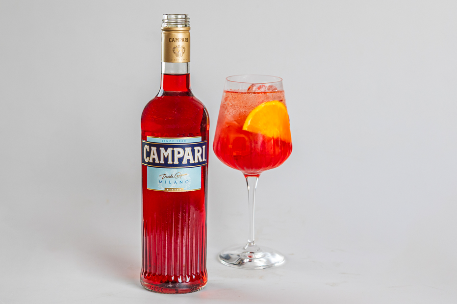 Η avant-garde κομψότητα του Campari έντυσε τους Χρυσούς Σκούφους - Χρυσοί Σκούφοι